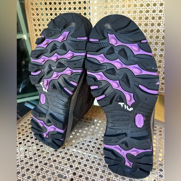 Hi-Tec Waterproof Hiking Boots size 10 - Picture 5 of 6